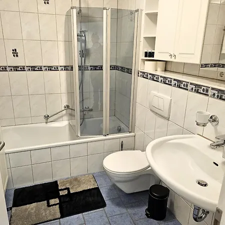 The Hidden Tla Gem - Ramstein Appartement Buitenkant foto